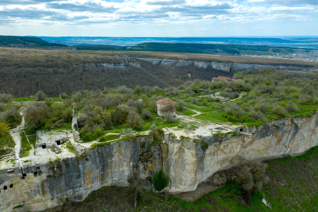Пещерный город Чуфут-Кале