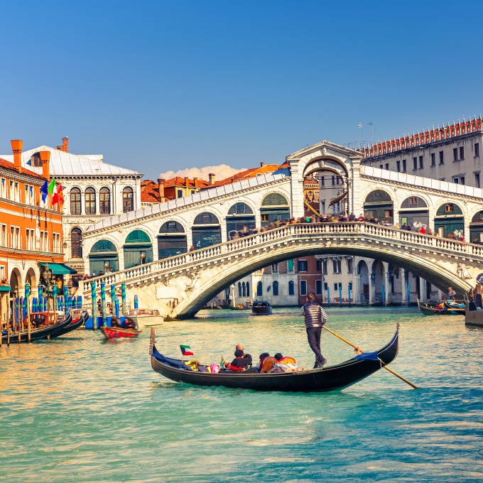 Символ изящества Венеции: мост Риальто