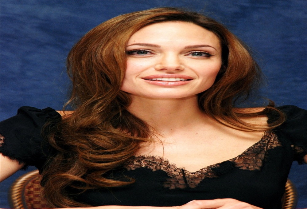 10 фактов об Анджелине Джоли, которых вы не знали