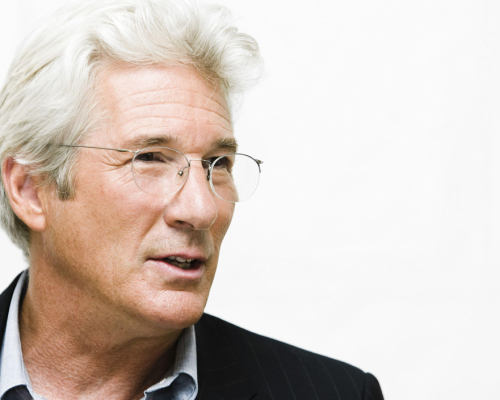 Благотворительная деятельность Ричарда Гира: служение миру и людям