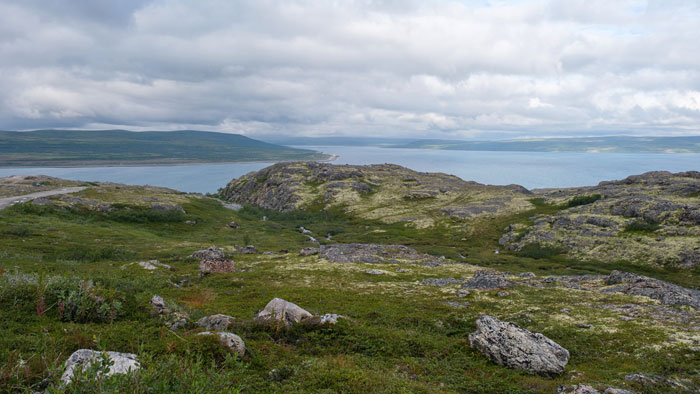 Российский фьорд на берегу Баренцева моря