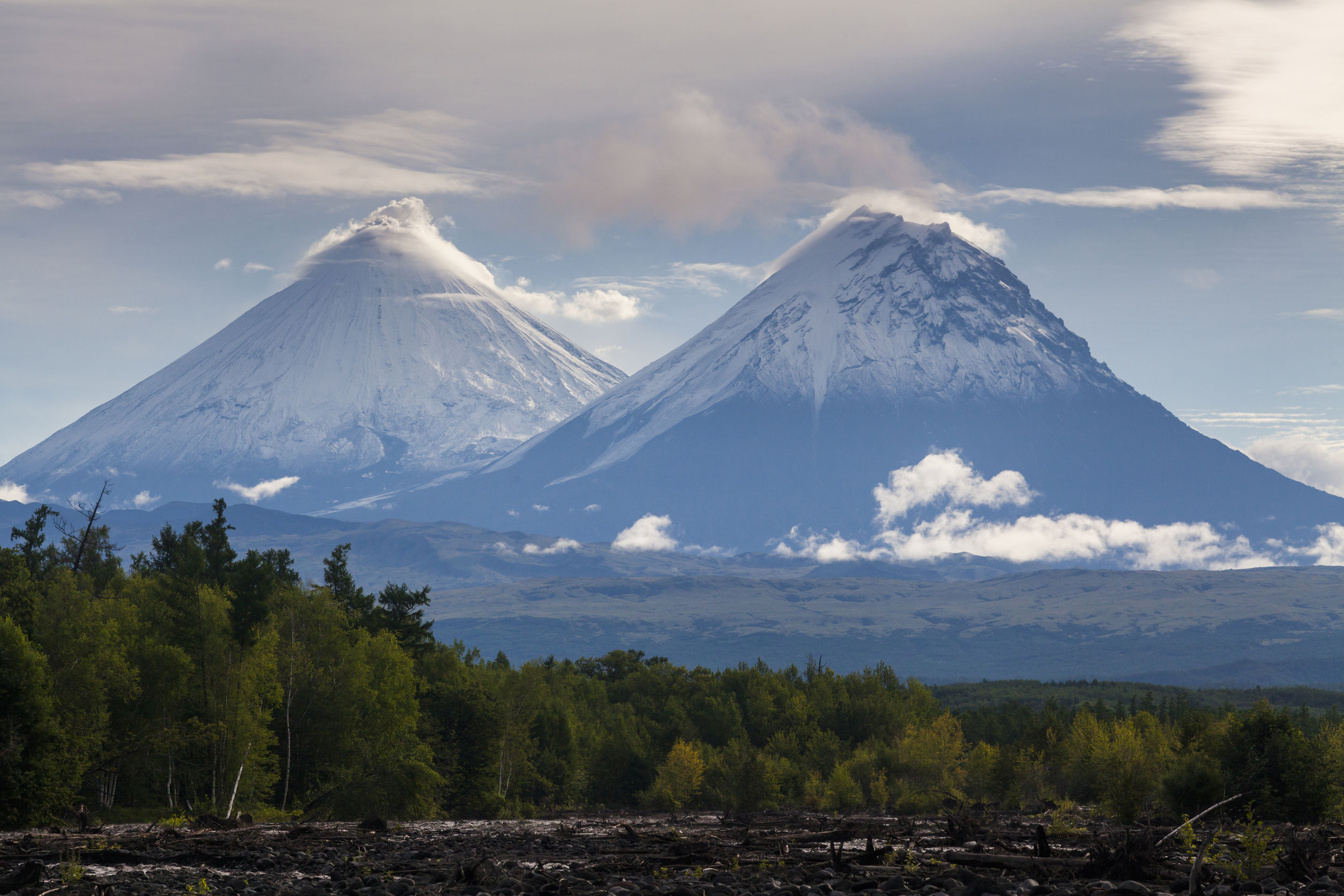 Три Вулкана На Камчатке